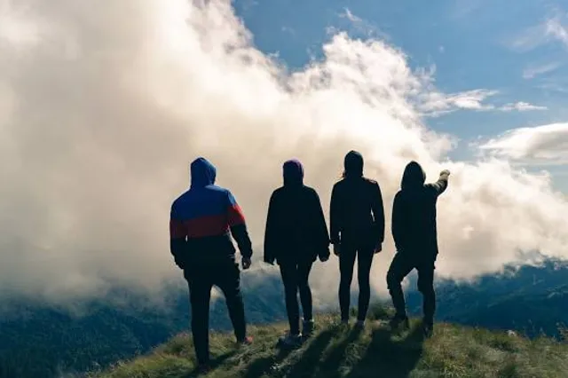 Puncak Tetetana Suluan