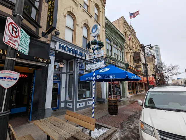 Milwaukee Brat House