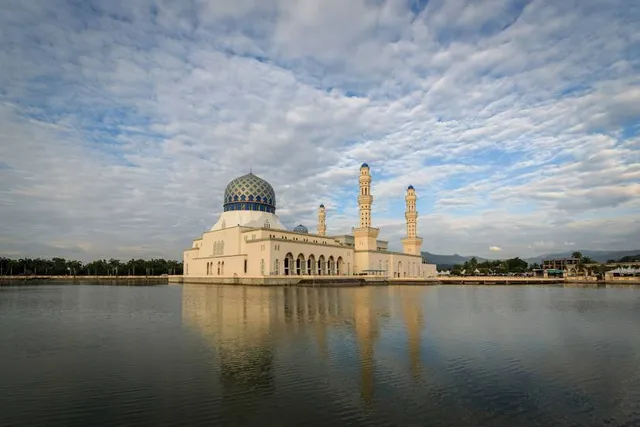 Masjid Bandaraya Kota Kinabalu