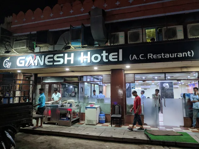 Ganesh Hotel and Restaurant