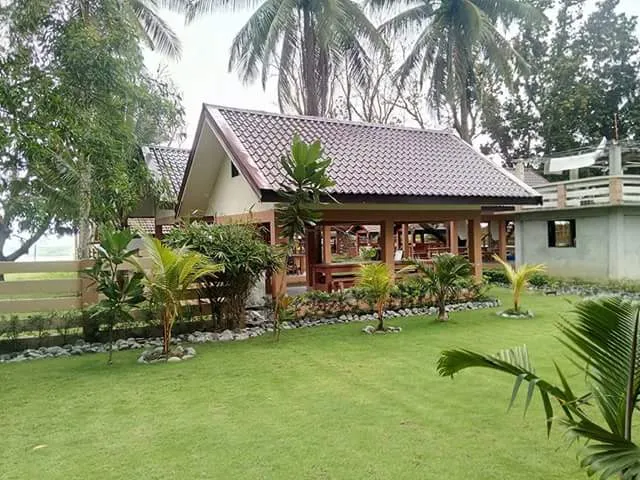 Ocean Row Beach Resort