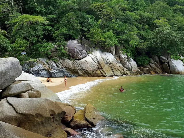 Colomitos Beach