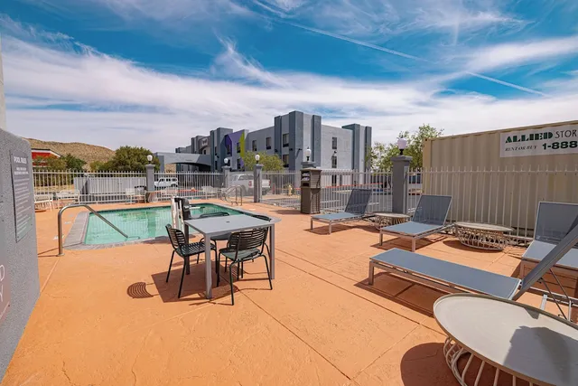 Spark by Hilton Yucca Valley Joshua Tree