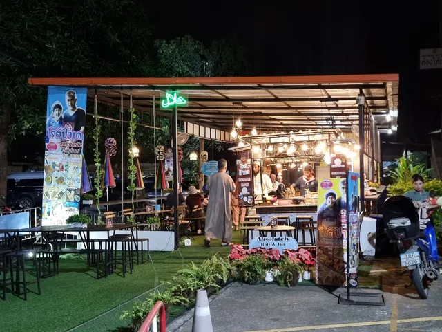 Absolutely Roti & Tea : โรตีป้าเด by ลาเจ