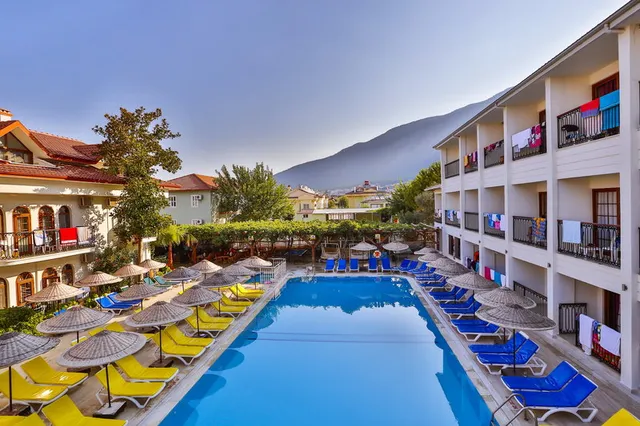 Golden Life Resort Hotel & Spa