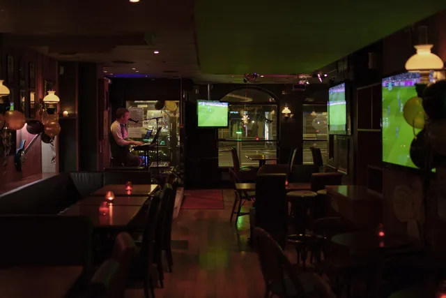 Eagle pub - Live musikk