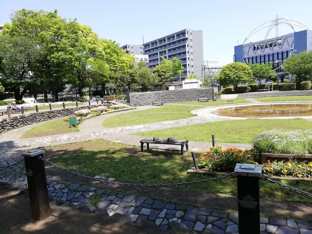 Amanuma Benten-ike Park