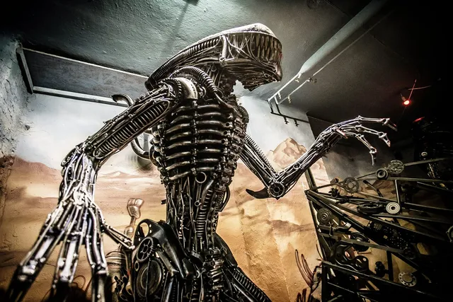 Amazing Metal Art Gallery