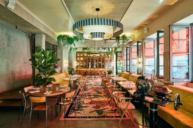 SUPERNOVA Bar & Trattoria