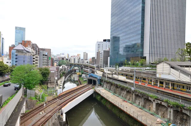 Hijiri-bashi Bridge
