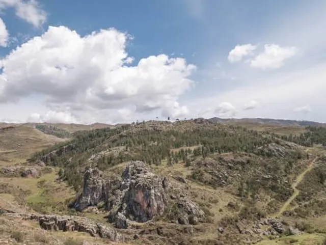 Lion's Den Hiking Trail