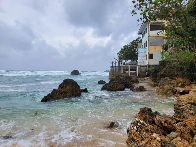 La Parola De Bolinao Beach Resort