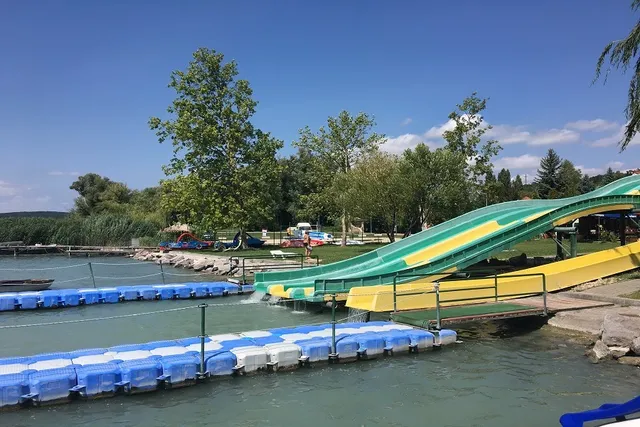 Balatonfűzfő Fövenyfürdő Strand