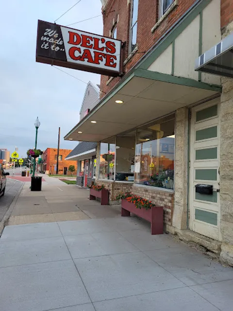 Del's Cafe