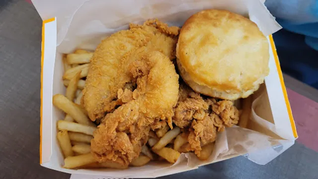 Tex’s Chicken & Burgers