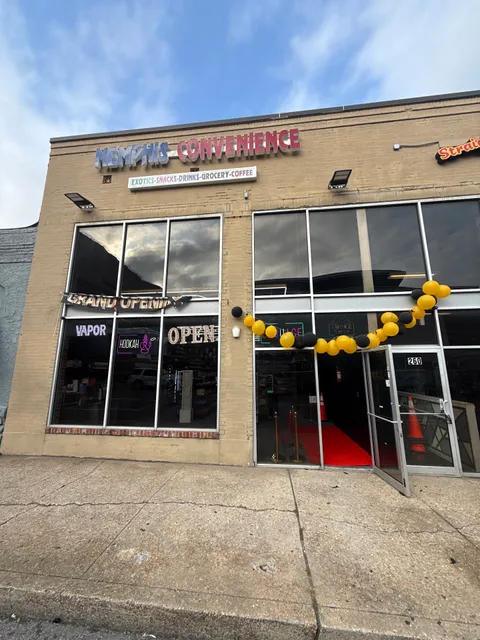 Second Street Shoppers