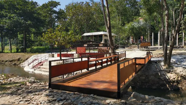 Pong Krathing Hot Spring