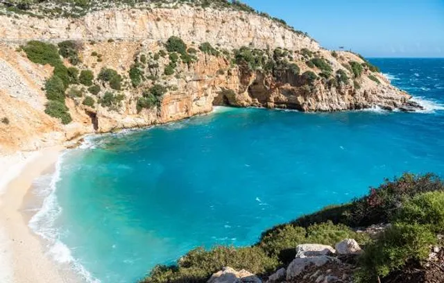 Finike Mağralı Bay