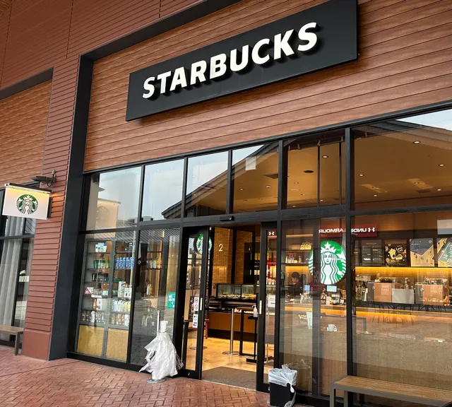 Starbucks Coffee - The Outlets Hiroshima