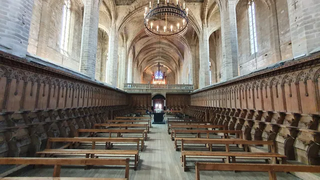 Abbatiale fortifiée Saint-Robert