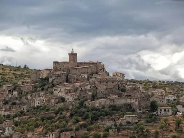 Castello Piccolomini