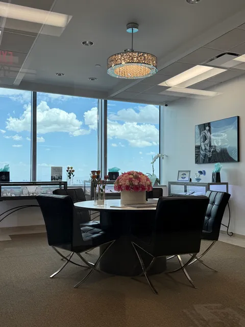 D&R House of Diamonds