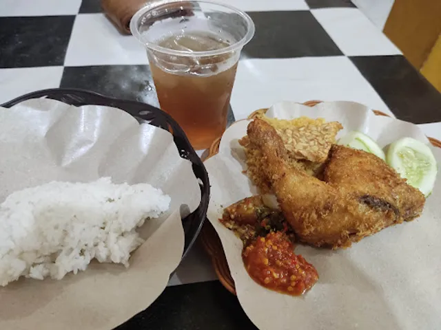 Ayam Kremes Panjer Ahmad Yani Utara