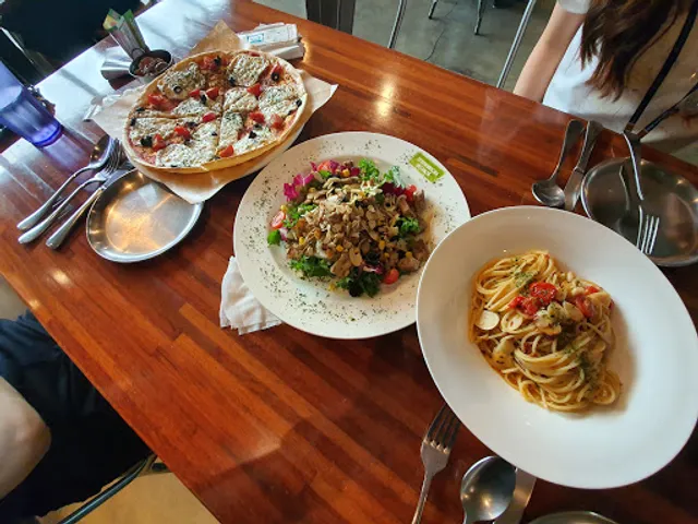 Seven Bricks Kitchen