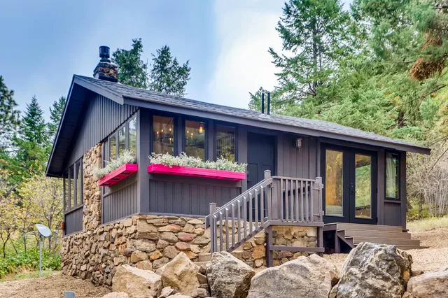 Water & Stone Retreat