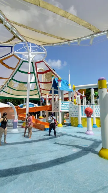 Acqua Circo-Beach Park