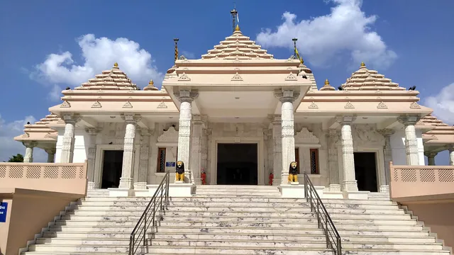 Trimandir, Morbi