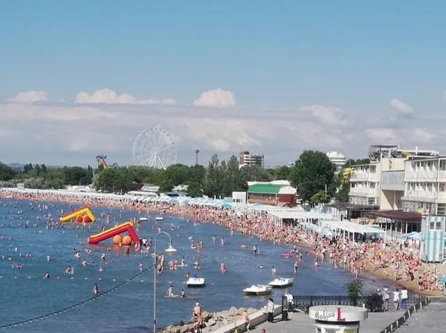 Plyazh Zolotoy Pesok