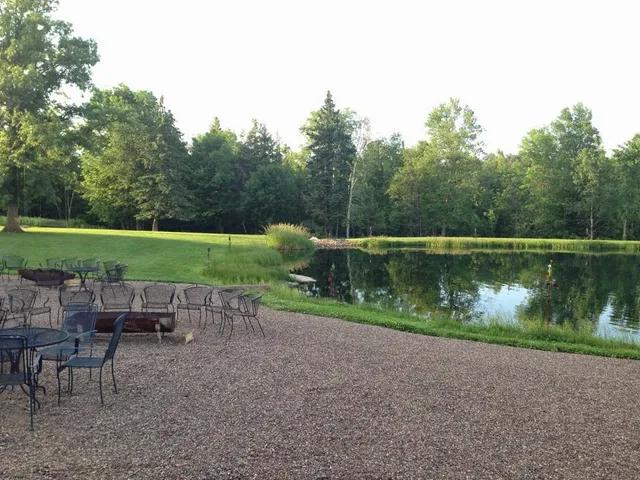 Munson Bridge Winery