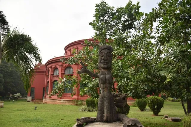 Sheshadri Iyer Memorial Hall (STATE CENTRAL LIBRARY)