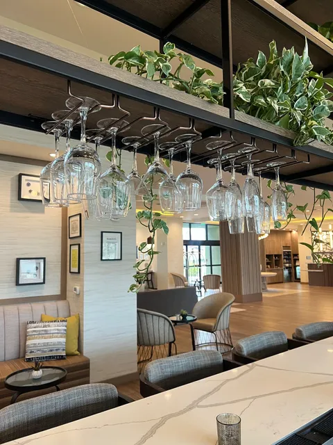 Overland Tap & Kitchen