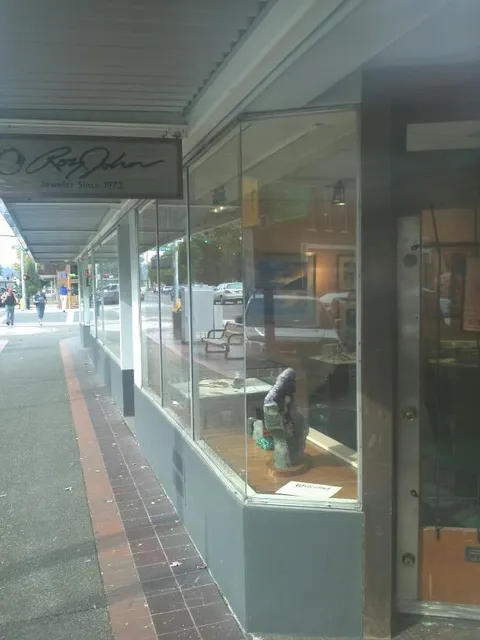 Roy John Designer Goldsmith