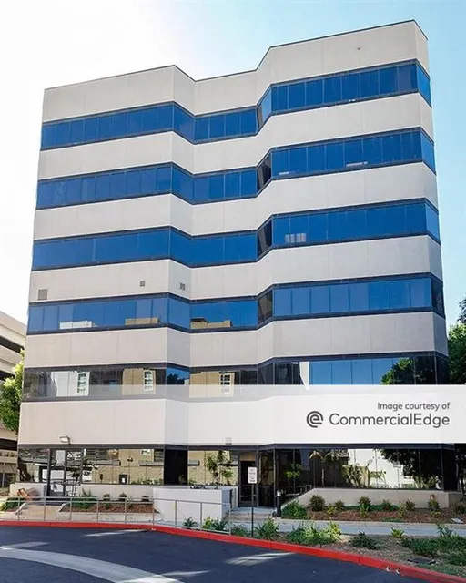 California Eye Center Optometry - Van Nuys