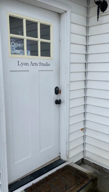 Lyon Arts Studio: Howard Lyon Fine Art and Illustration and Shari Lyon Encaustic Art