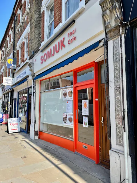Somjuk Thai Cafe