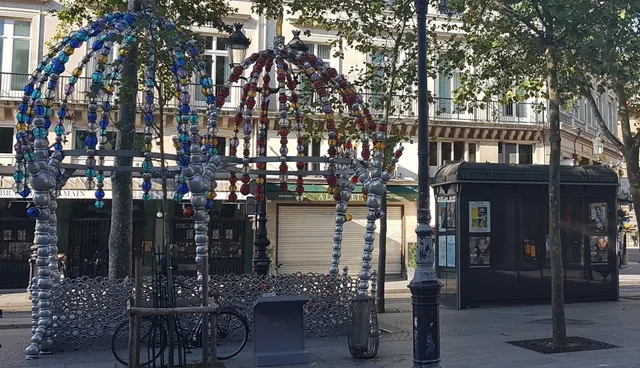 Le Kiosque des noctambules