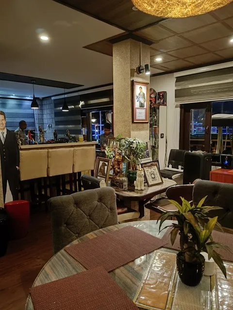 The Loft - Cafe & Restaurant