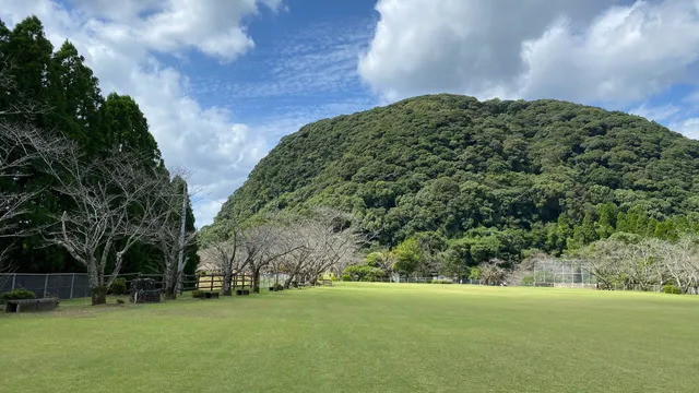 Maruyama Park Grass Court.