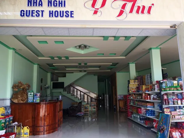 Y THU GUEST HOUSE
