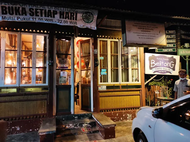 Ruma Makan Belitong Timpo Duluk