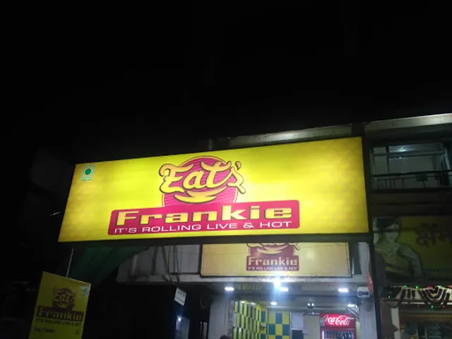 Eats Frankie