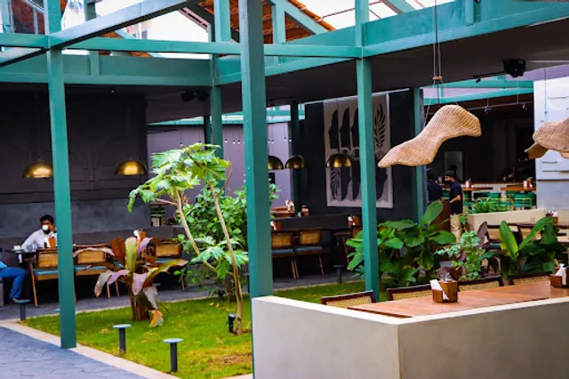 FULL CIRCLE - Taproom • Kitchen • Culture