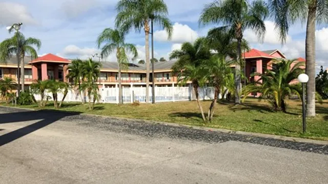 Motel 6 Englewood, FL