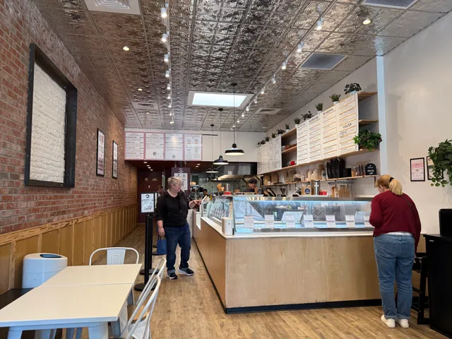 Iggy's Organic Burger