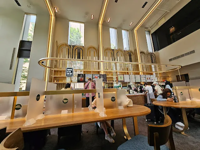 STARBUCKS Hotel Resonance Taipei Shop