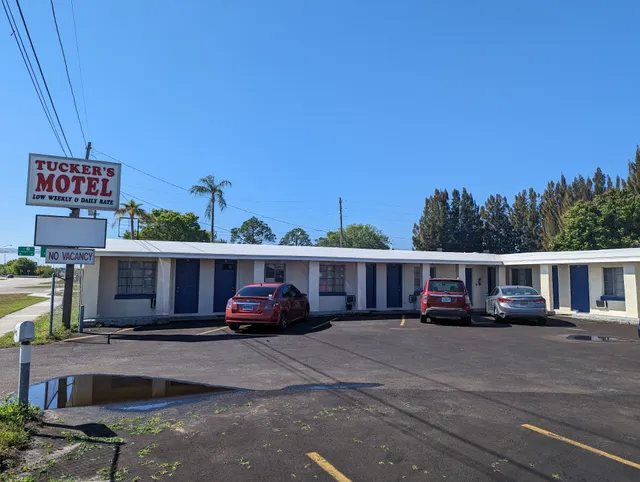 Tucker's Motel